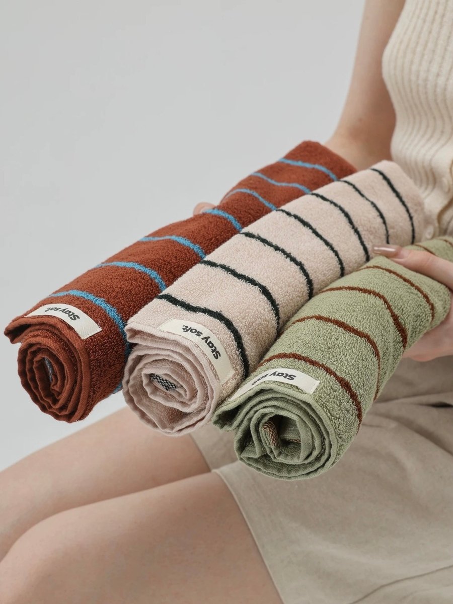 Retro Earthy-tone Pinstripe Bath Towel — 100% Long-Staple Cotton, Soft, Plush & Absorbent-0