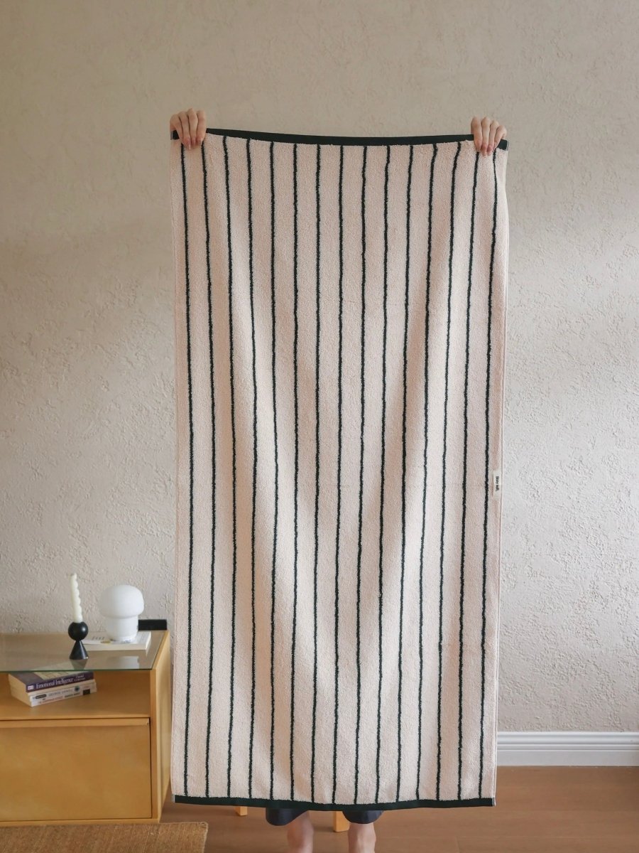 Retro Earthy-tone Pinstripe Bath Towel — 100% Long-Staple Cotton, Soft, Plush & Absorbent-9